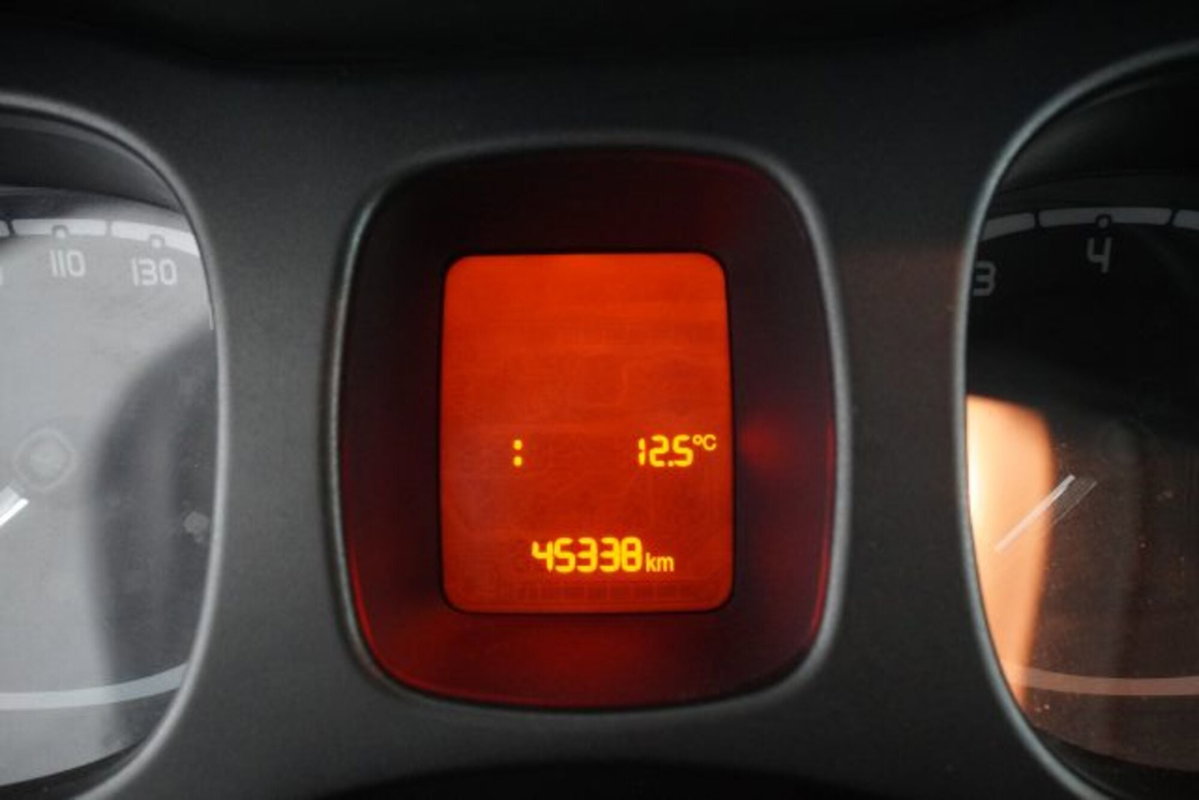 Fiat Panda 1.0 FireFly S&S Hybrid City Cross (15)