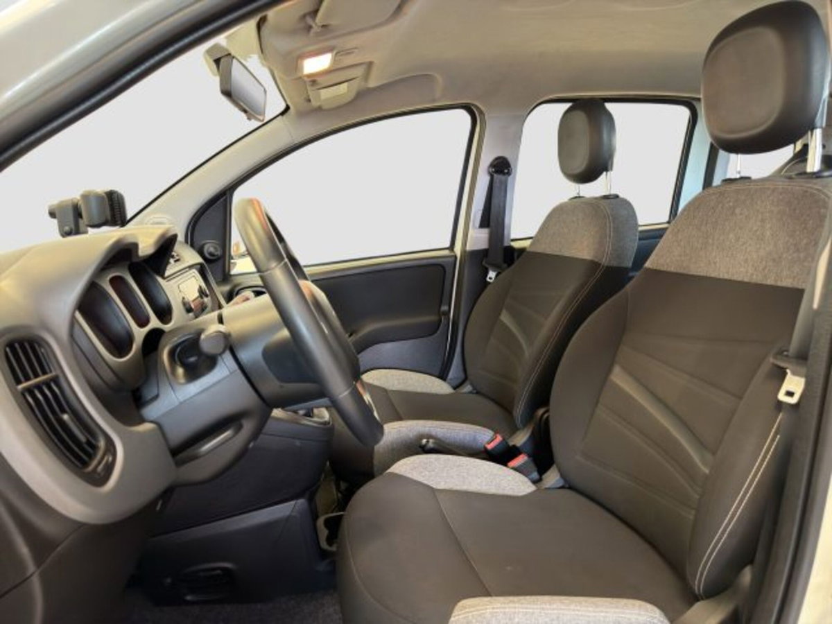 Fiat Panda 1.0 FireFly S&S Hybrid City Cross (10)