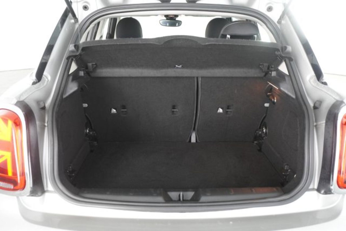 MINI Mini 1.5 Cooper Classic 5 porte (13)
