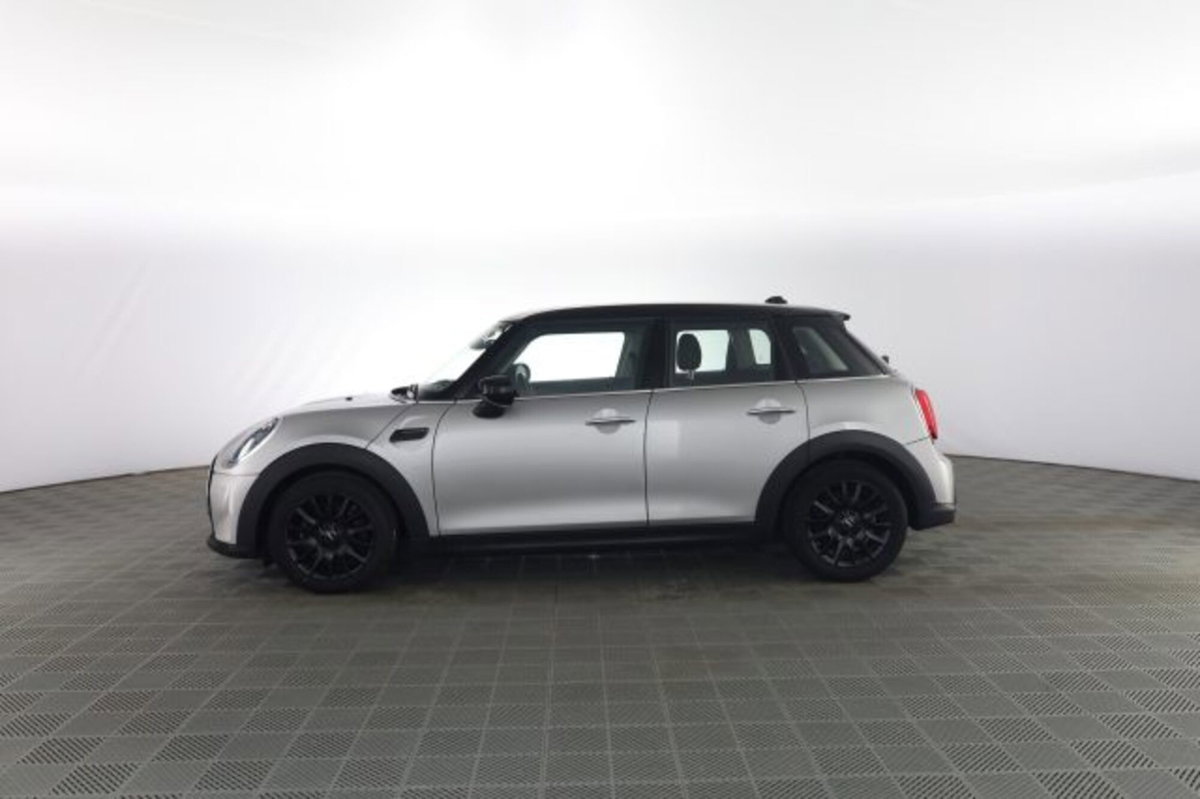 MINI Mini 1.5 Cooper Classic 5 porte (7)