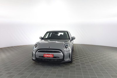 MINI Mini 1.5 Cooper Essential 5 porte usata
