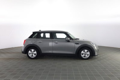 MINI Mini 1.5 Cooper Essential 5 porte (3)
