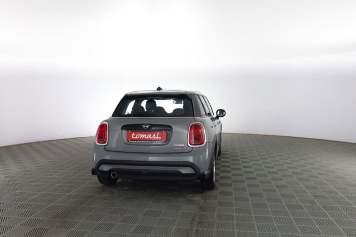 MINI Mini 1.5 Cooper Essential 5 porte (5)