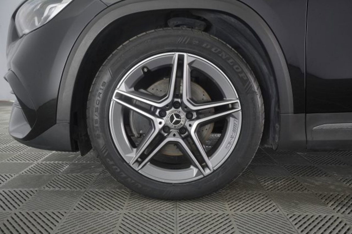 Mercedes-Benz CLA Shooting Brake 180 d Automatic Shooting Brake Premium (15)