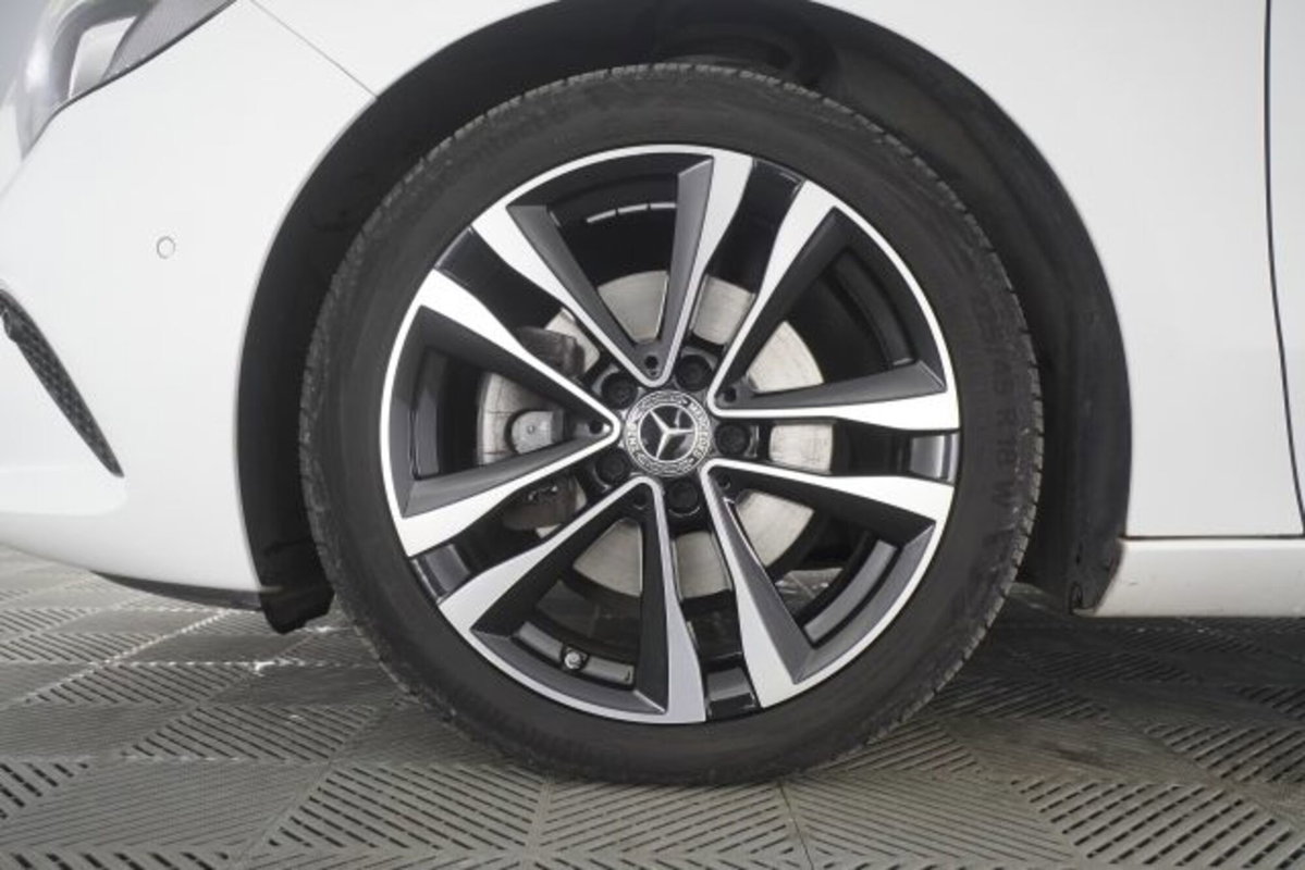 Mercedes-Benz CLA 200 d Sport (16)