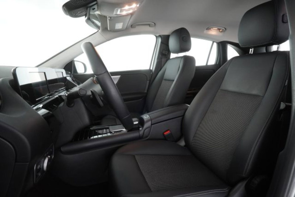 Mercedes-Benz CLA Shooting Brake 200 d Automatic Shooting Brake Business (10)