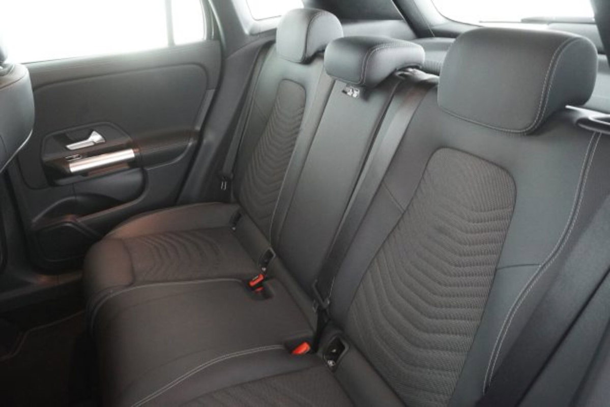 Mercedes-Benz CLA Shooting Brake 200 d Automatic 4Matic Shooting Brake Sport (11)