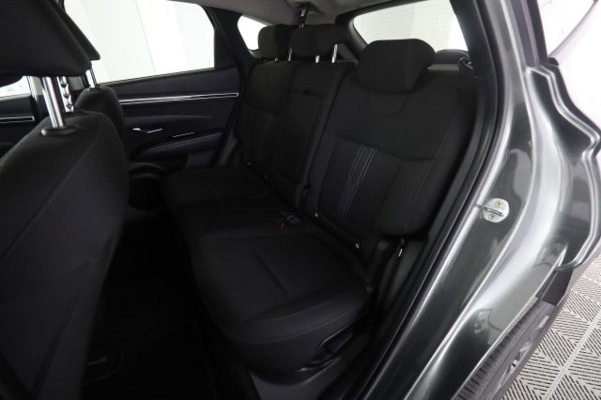 Hyundai Tucson 1.6 crdi 48V Xline 2wd dct (11)