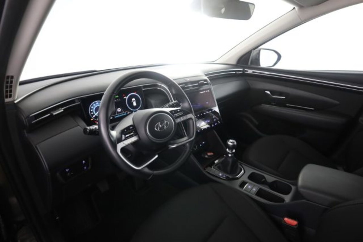 Hyundai Tucson 1.6 crdi 48V Xline 2wd dct (9)