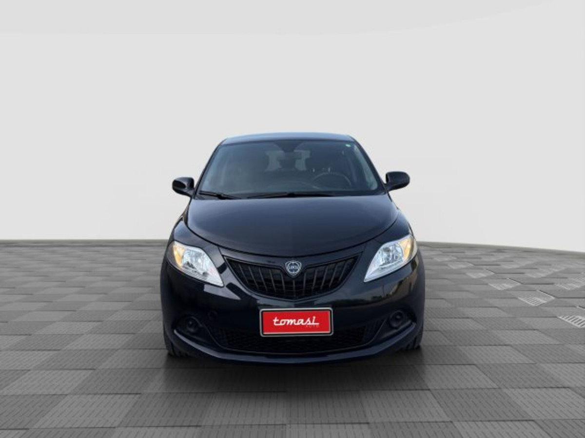 Lancia Ypsilon 1.0 FireFly 5 porte S&S Hybrid Ecochic Silver (8)