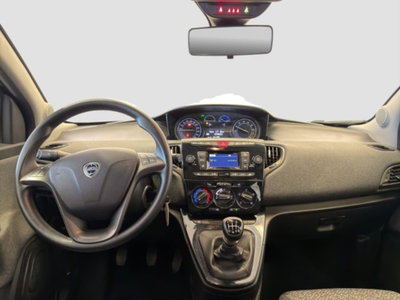 Lancia Ypsilon 1.0 FireFly 5 porte S&S Hybrid Silver Plus (11)