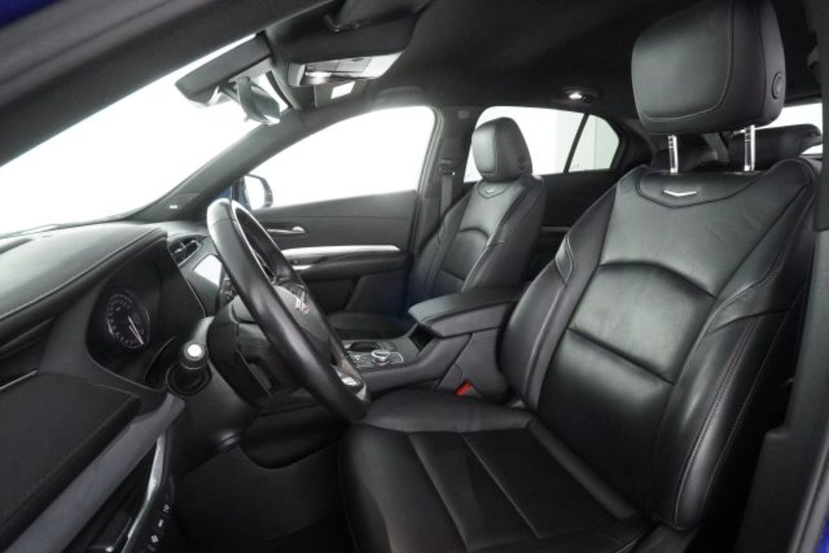 Cadillac XT4 XT4 350 TD AWD Premium Luxury (10)