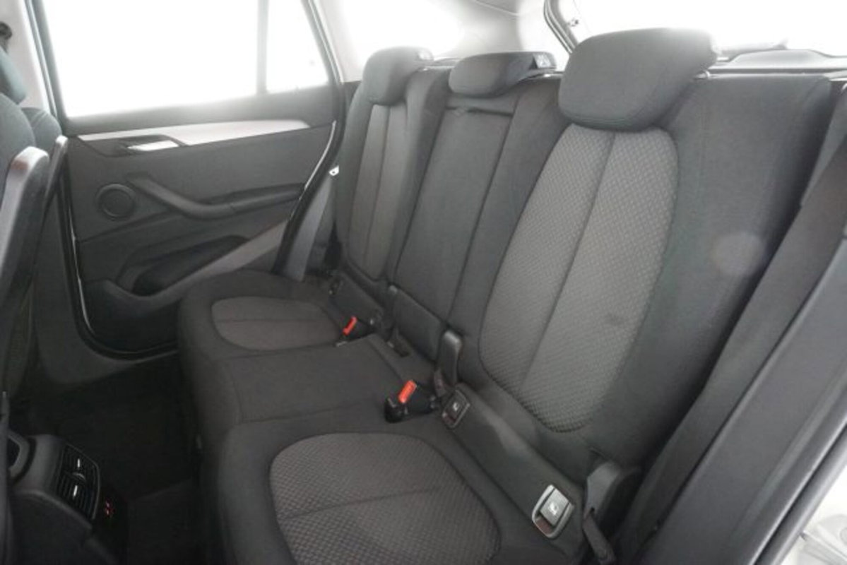 BMW X1 sDrive18d Advantage (3)