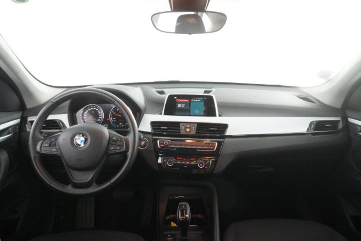 BMW X1 sDrive18d Advantage (4)