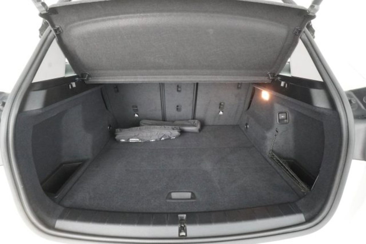 BMW X1 sDrive18d Advantage (6)