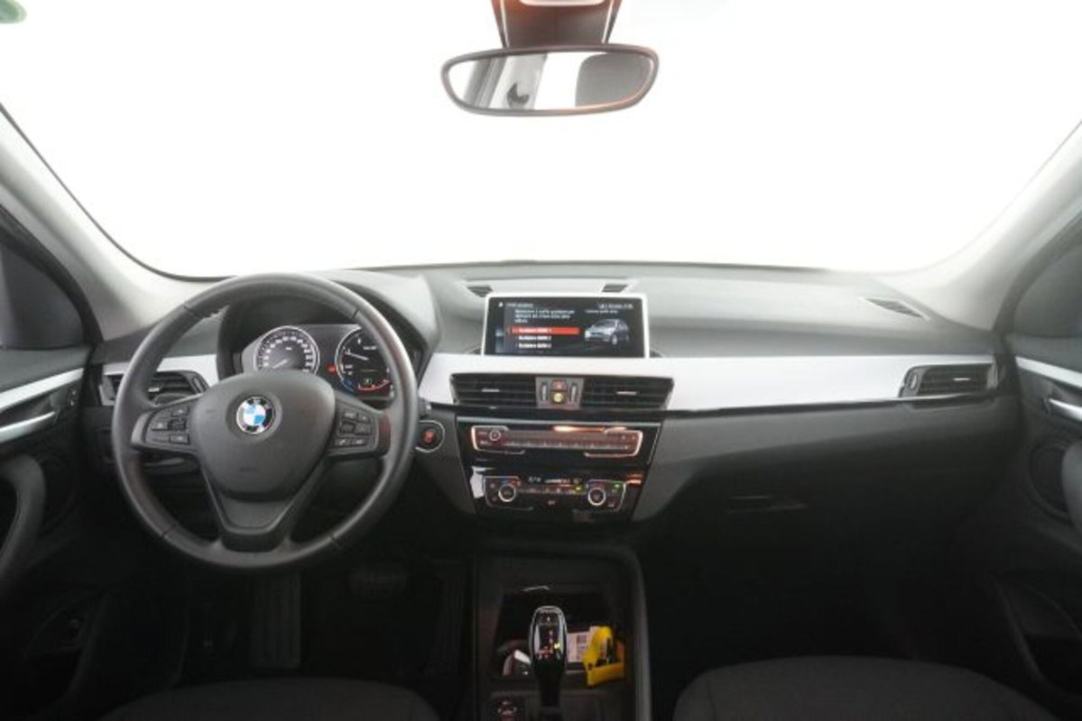 BMW X1 xDrive20d Business Advantage (12)