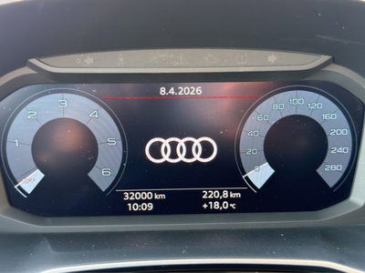 Audi Q3 35 TDI quattro S tronic Business Advanced (14)