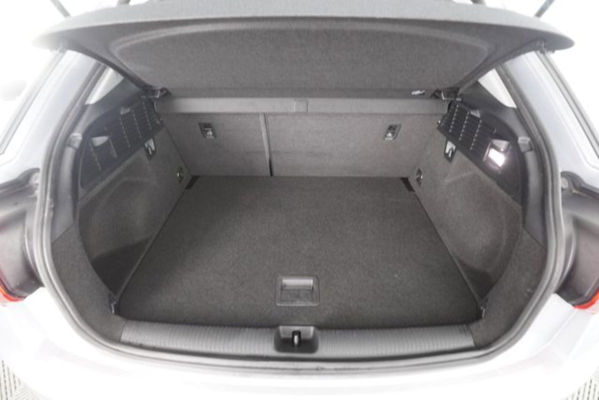 Audi Q2 Q2 30 TDI S tronic S line Edition (14)