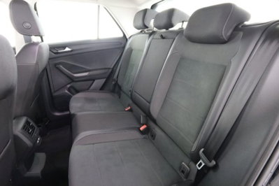 Volkswagen T-Roc 1.0 tsi Style 115cv (3)