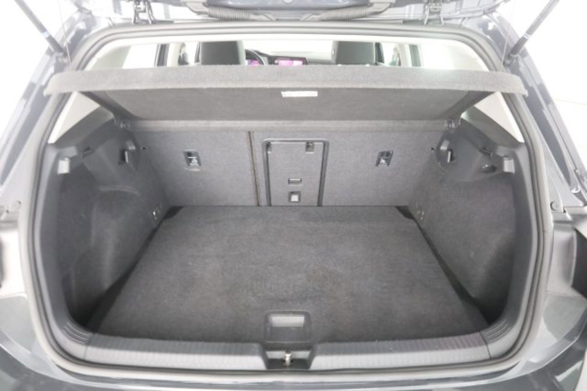 Volkswagen Golf Variant 1.0 eTSI EVO DSG Life (6)