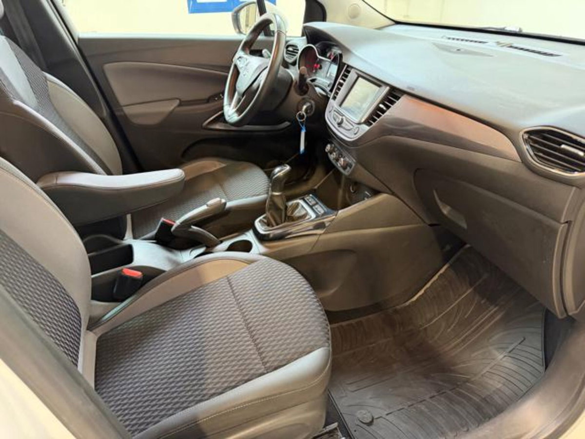 Opel Crossland X 1.2 12V Innovation (14)