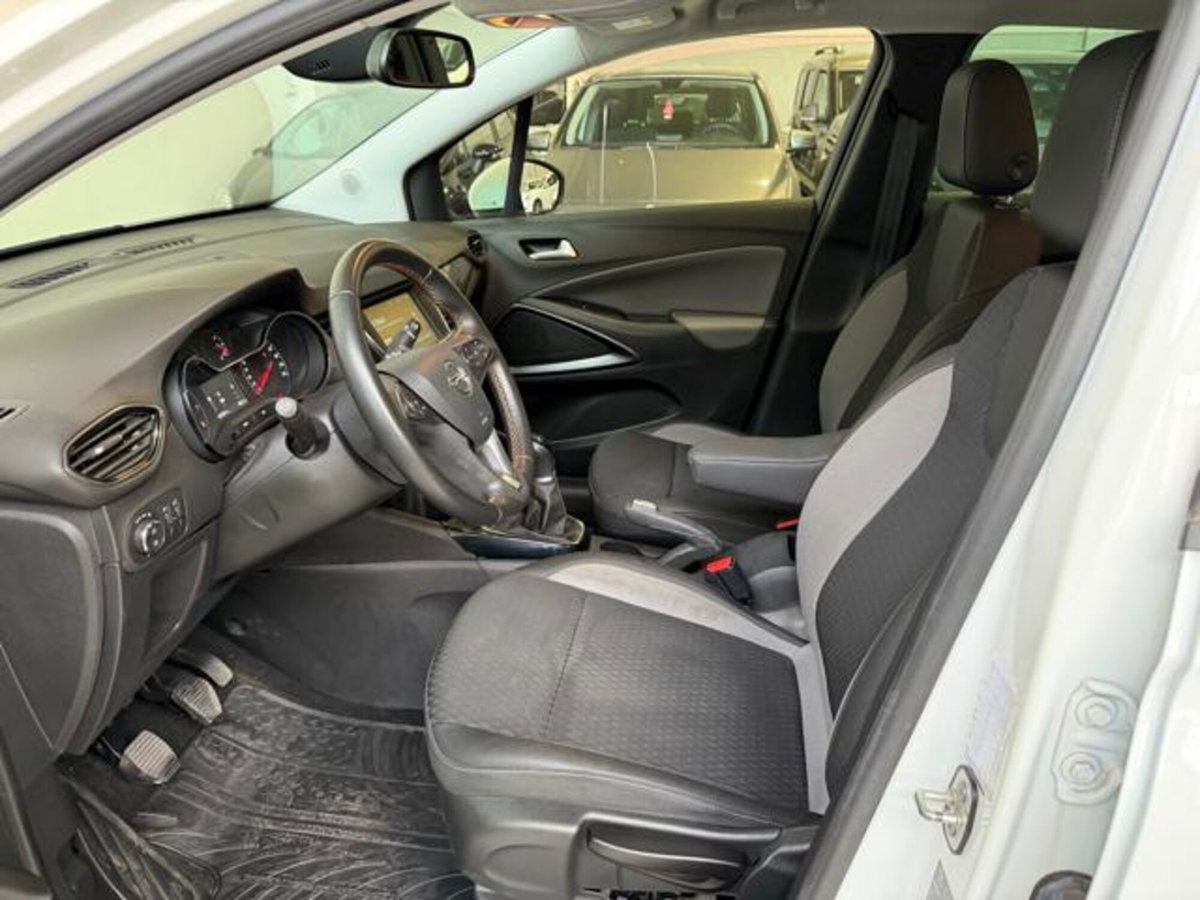 Opel Crossland X 1.2 12V Innovation (9)