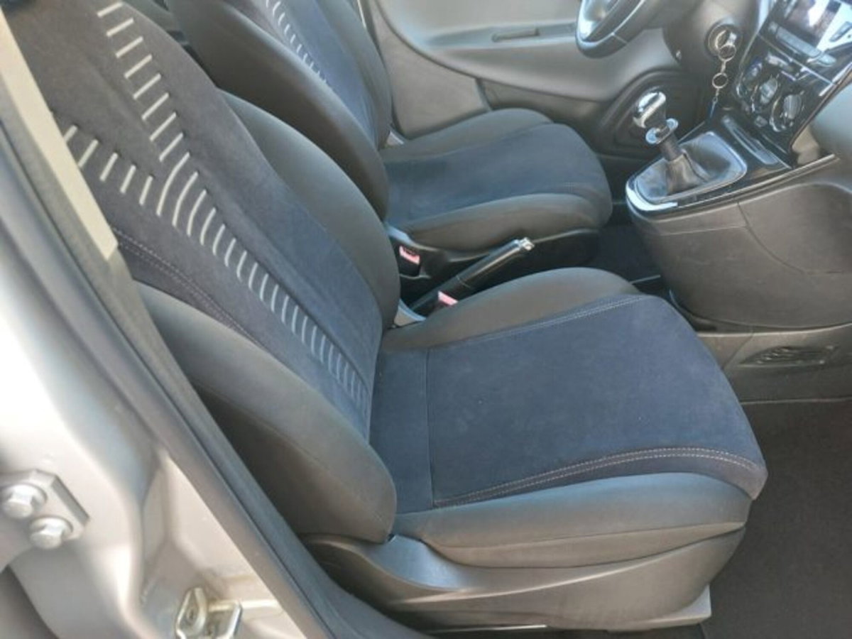 Lancia Ypsilon 1.2 69 CV 5 porte GPL Ecochic Gold (6)