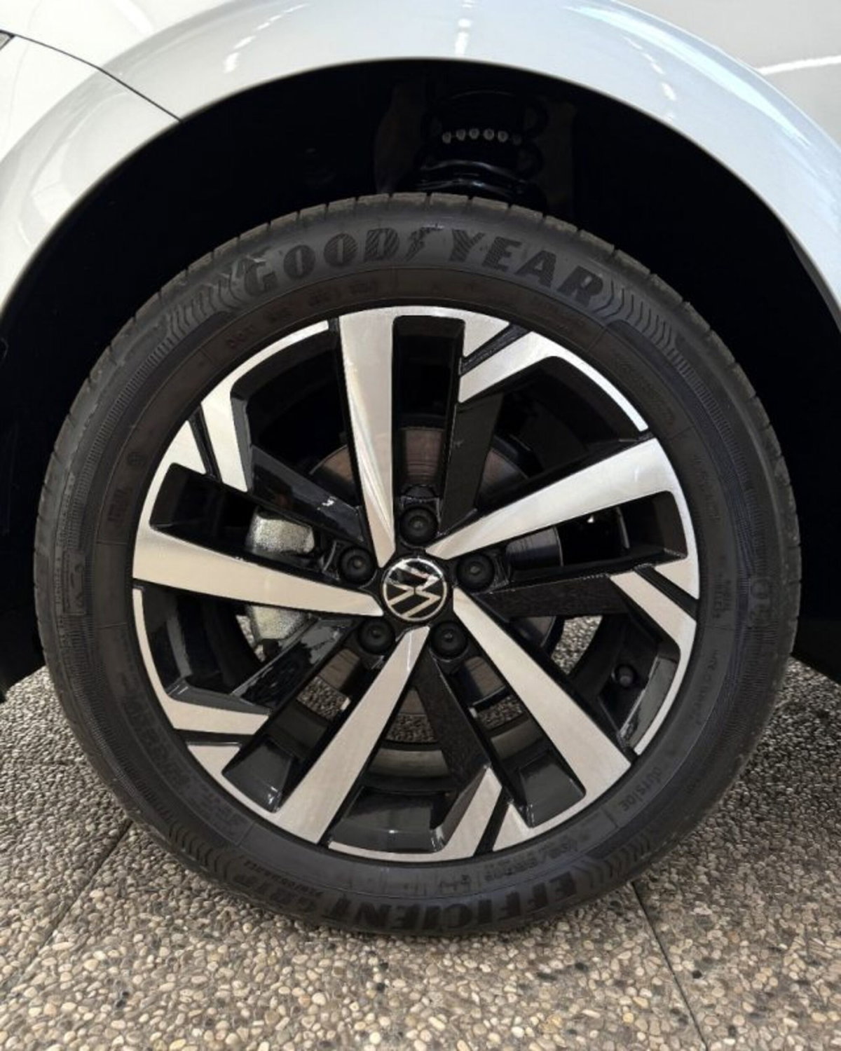 Volkswagen Polo 1.0 tsi Edition 95cv (14)