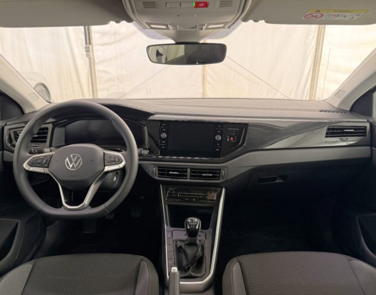 Volkswagen Polo 1.0 tsi Edition 95cv (8)
