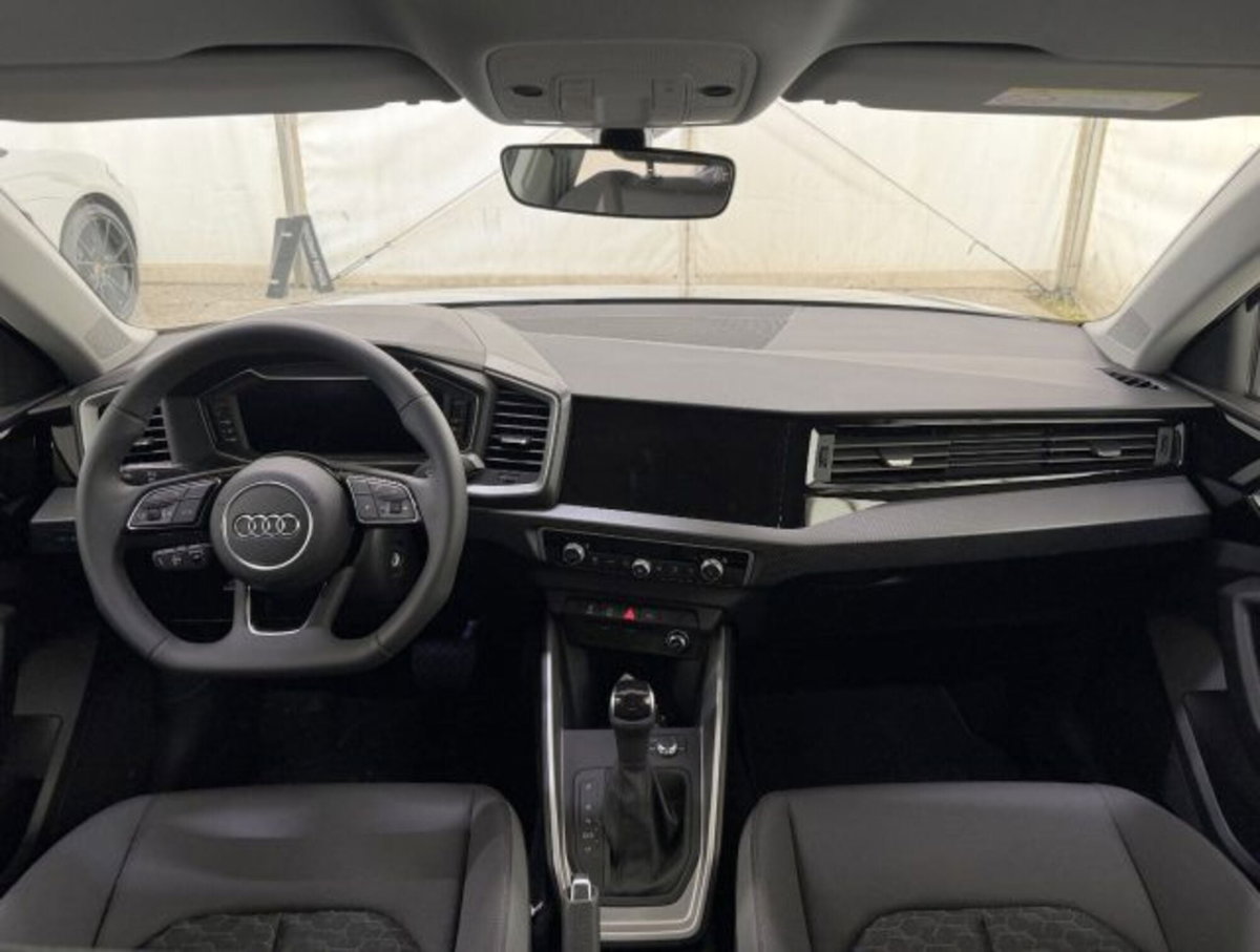 Audi A1 Sportback 30 TFSI S tronic Identity Black (8)