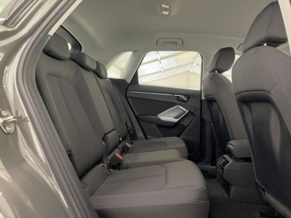 Audi Q3 Sportback 35 TDI quattro S tronic S line edition (10)