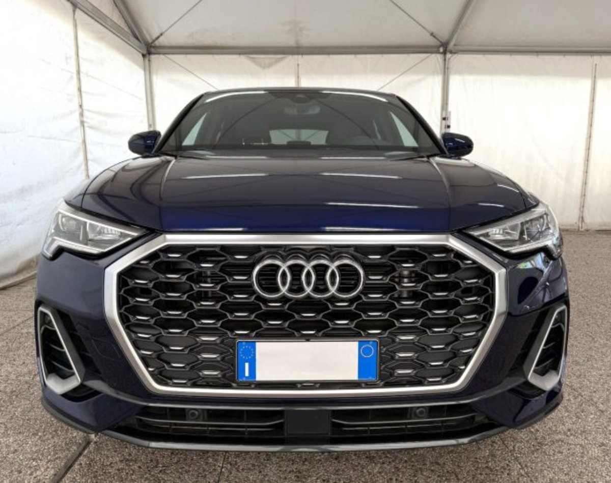 Audi Q3 Sportback 35 TDI quattro S tronic S line edition (2)