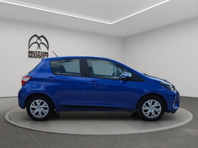 Toyota Yaris 1.0 5 porte Active (4)