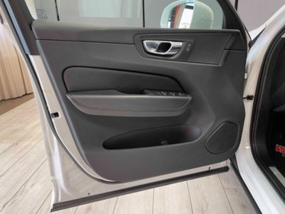 Volvo XC60 B4 Geartronic Momentum (15)