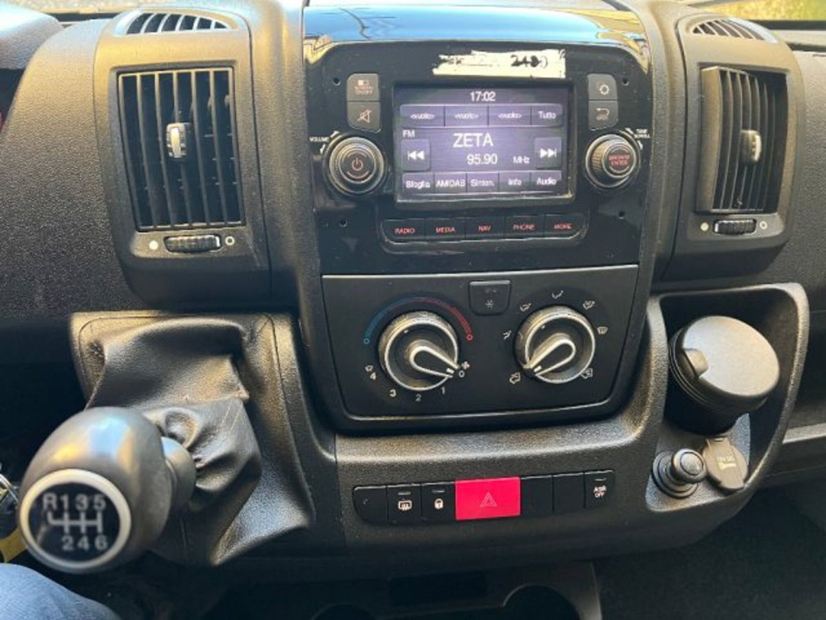 Peugeot Boxer Furgone 33 L2H2 2.2 diesel 140cv S&S (13)