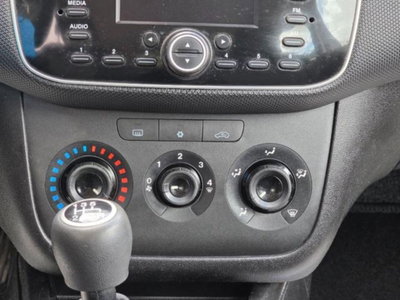 Fiat Punto 1.4 8V 5 porte Natural Power Street (10)