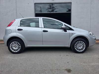 Fiat Punto 1.4 8V 5 porte Natural Power Street (16)