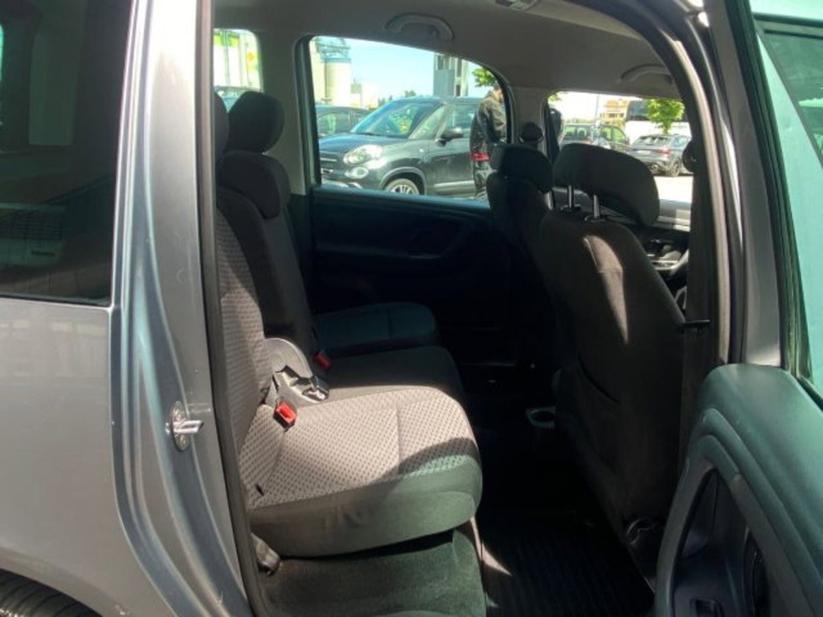 Skoda Roomster TSI 86CV Style (16)
