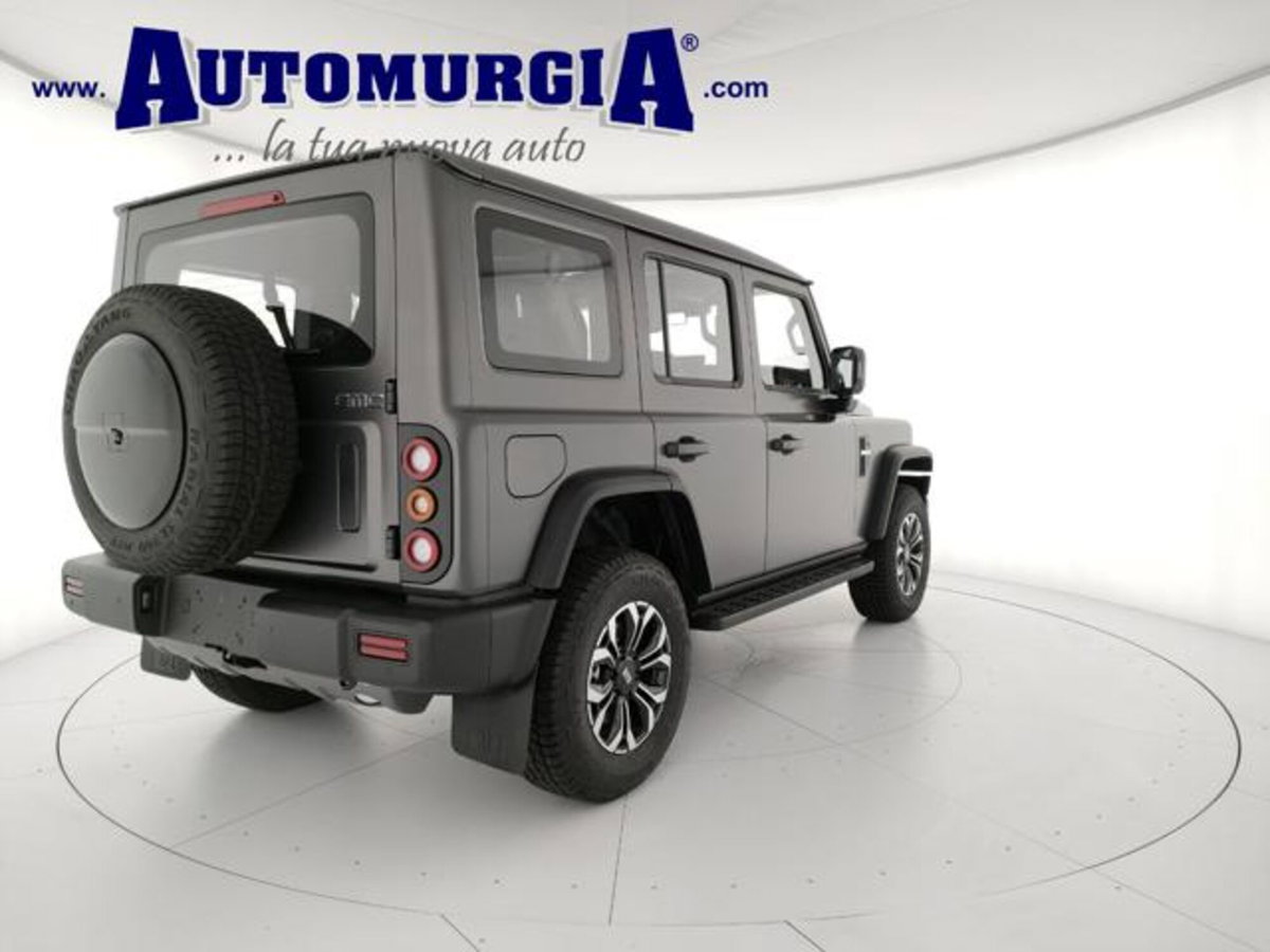 Emc 212 212 2.0 tgdi Adventurer 4wd 8at (3)