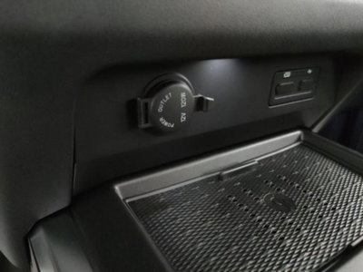 Emc 212 212 2.0 tdi Diesel 4wd 8at (20)