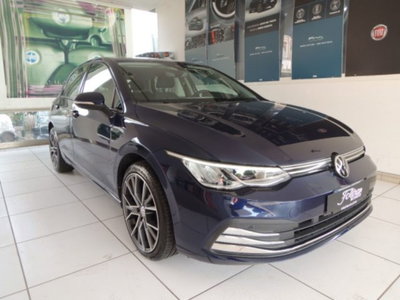 Volkswagen Golf 1.0 eTSI EVO DSG Life usata