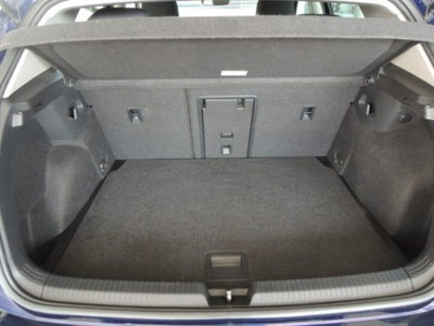 Volkswagen Golf 1.0 eTSI EVO DSG Life (15)