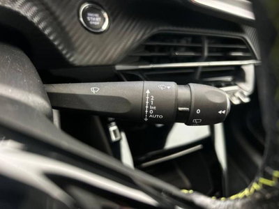 Peugeot 208 motore elettrico 136 CV 5 porte GT (14)