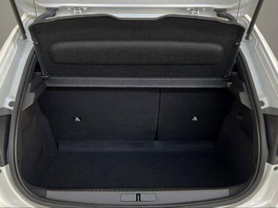 Peugeot 208 motore elettrico 136 CV 5 porte GT (7)
