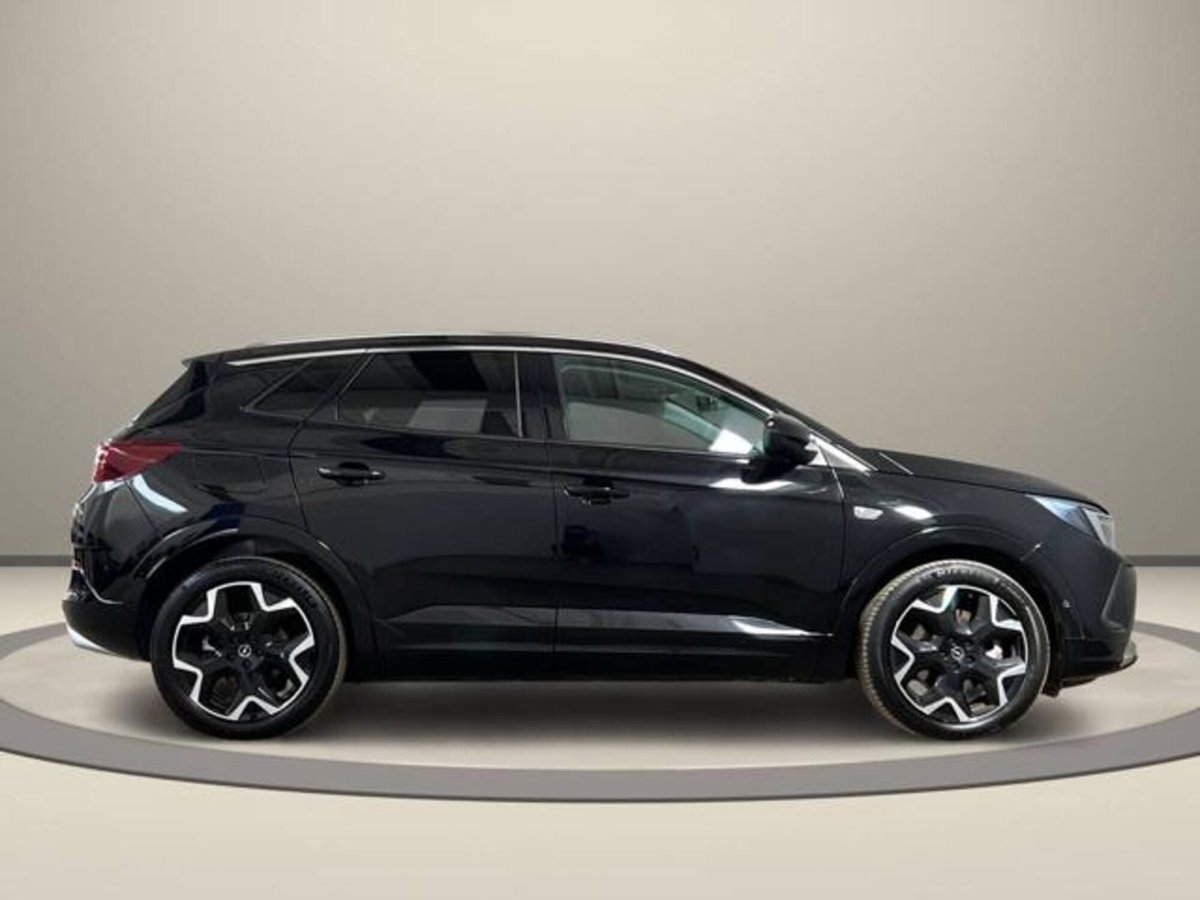 Opel Grandland 1.6 PHEV aut. AWD Ultimate (4)