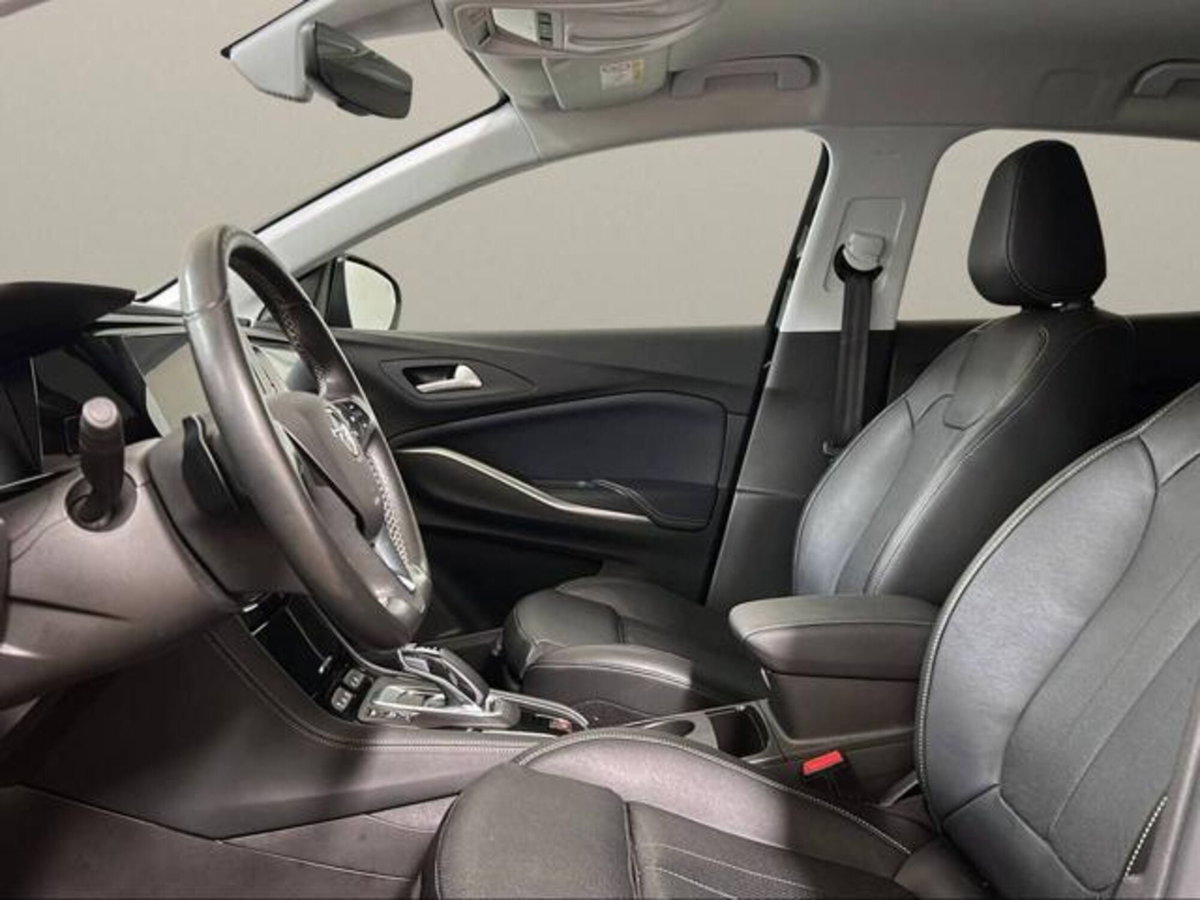 Opel Grandland 1.6 PHEV aut. AWD Ultimate (9)