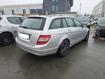 Mercedes-Benz Classe C Station Wagon 200 CDI Avantgarde AMG (3)