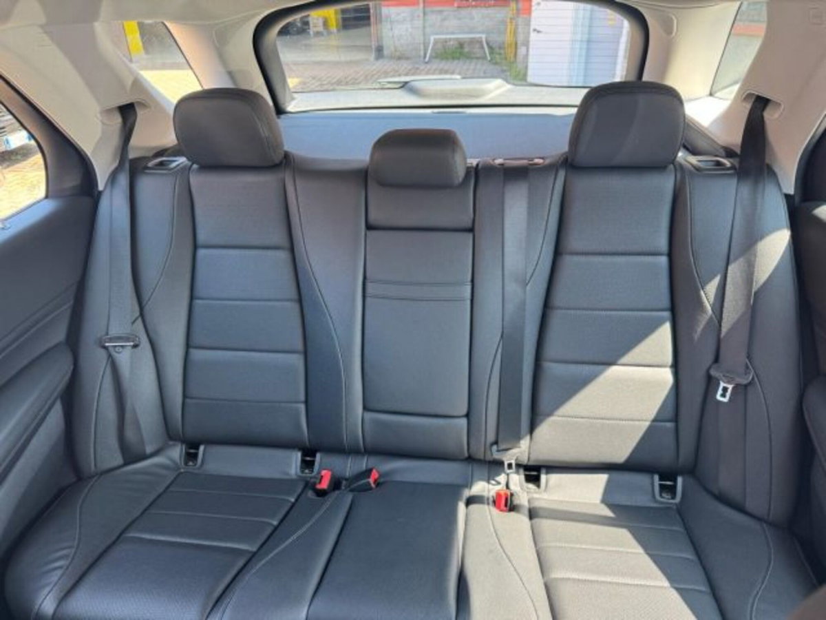 Mercedes-Benz GLE SUV 300 d 4Matic Sport (20)