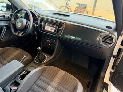 Volkswagen Maggiolino 1.4 TSI Sport (8)