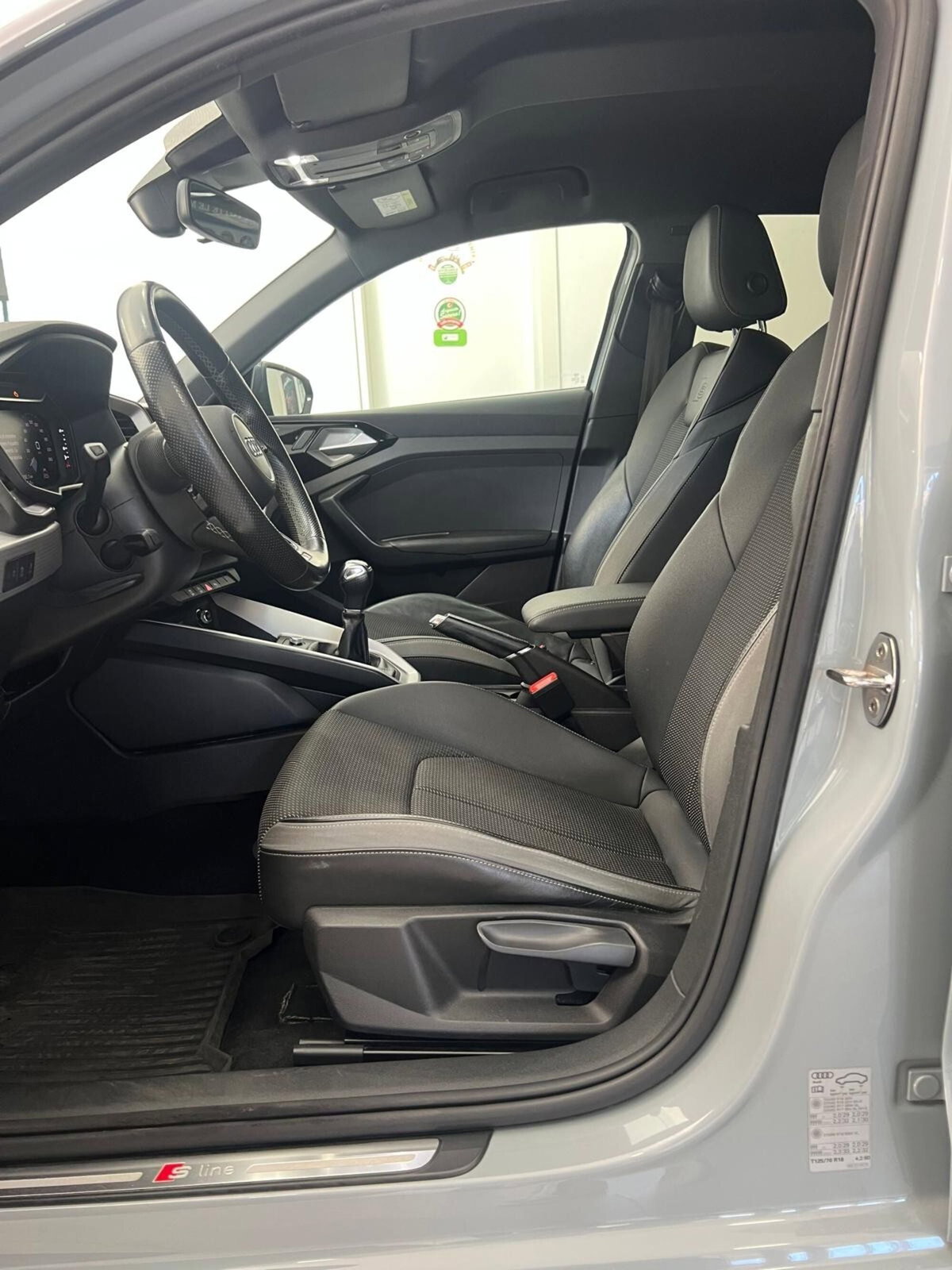 Audi A1 citycarver 30 TFSI Identity Contrast (13)
